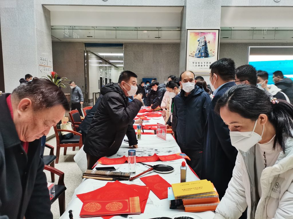 济宁太白湖新区举办学习宣传贯彻党的二十大精神文艺作品展暨“迎新春·送祝福”新时代文明实践活动