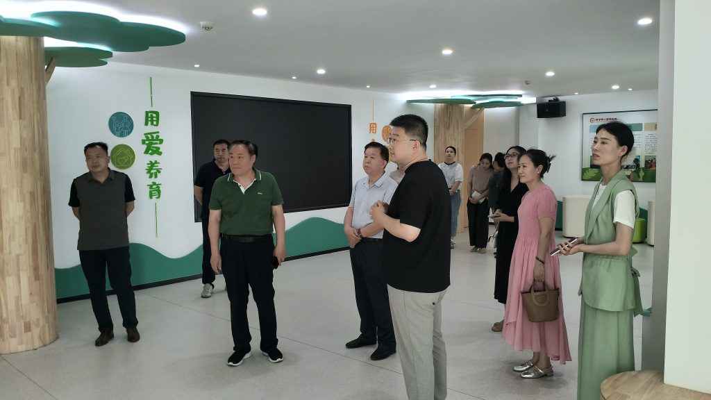 济宁市教育家协会向市儿童福利院捐赠爱心物资