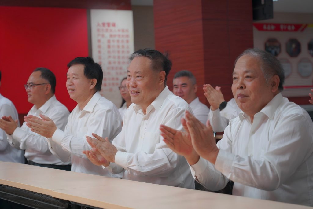 市教育家协会孔子学堂、京杭佳苑社区孔子学堂联合举办“祭孔·诵典”活动