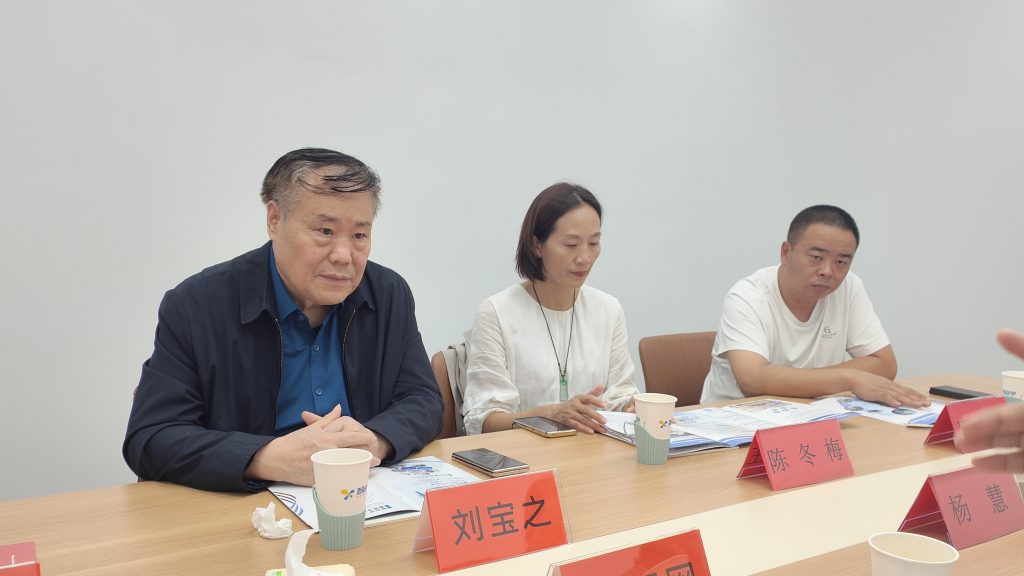 市教育家协会会长一行到学霸科技考察调研