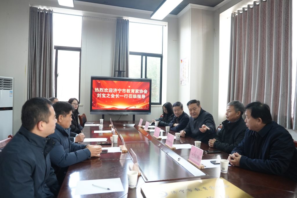 市教育家协会会长一行到太白高考补习学校走访调研